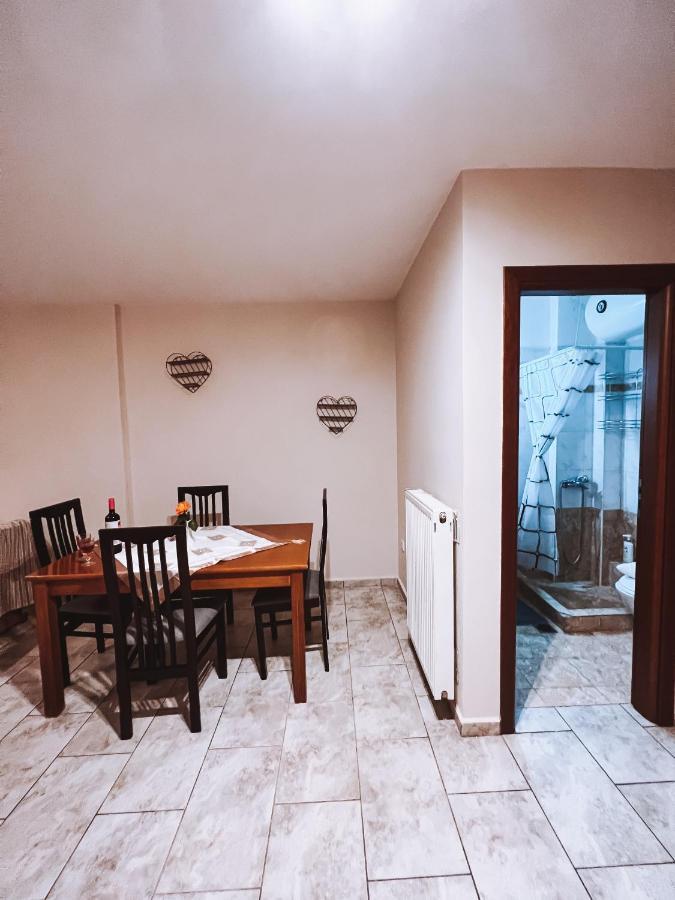 Picollino Apartment Ксилокастрон Екстериор снимка